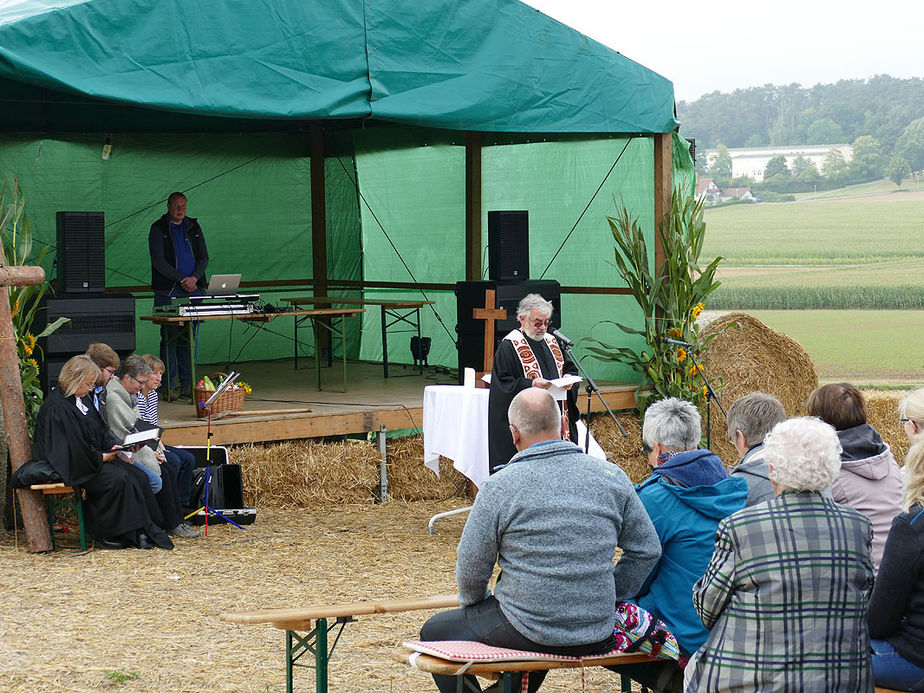 Ökumenischer Gottesdienst auf den Naumburger Feldtagen (Foto: Kar-Franz Thiede)